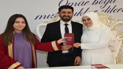 24.04.2024’te ’evet’ için yarıştılar