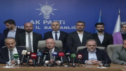 AK Parti Bursa’dan ilk açıklama... Alinur Aktaş: Tertemiz belediye bırakıyorum