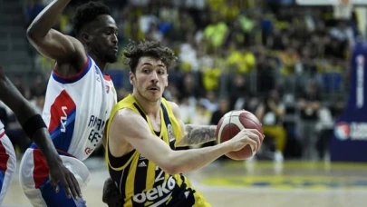 Anadolu Efes deplasmanda Fenerbahçe Beko'yu devirdi!