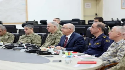 Bakan Güler: Başarılı operasyonlarla teröre ağır darbe vuruldu