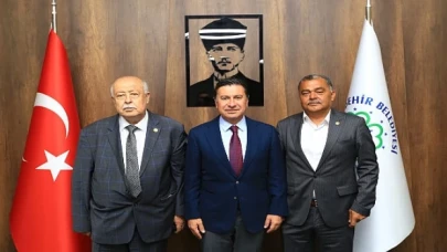 Başkan Aras’tan Muhtarları Birleştiren Hamle