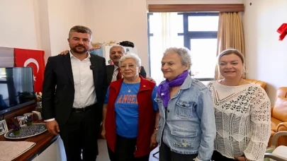 Başkan Görkem Duman’dan Buca’nın çınarlarına bayram ziyareti