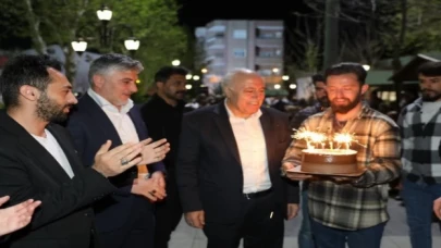 Başkan Hayrettin Demir’e sürpriz doğum günü kutlaması