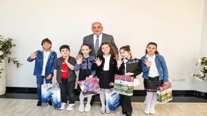 Başkan İbrahim Sandıkçı’dan Miniklere Hediye