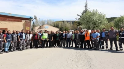 Başkan Ünlüce çalışanların bayramını kutladı