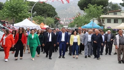 Bayındır Uluslararası Çiçek Festivali 25. Kez Kapılarını Açtı