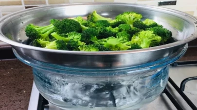 Brokoli 5 dakikadan fazla pişirilmemeli!