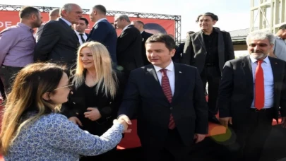 Bursa Osmangazi’de Başkan Aydın personeliyle bayramlaştı