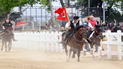 Bursa Osmangazi’de şahlanan rahvan atları nefes kesti