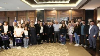 Bursa’da başarılı öğrenciler ödüllendirildi