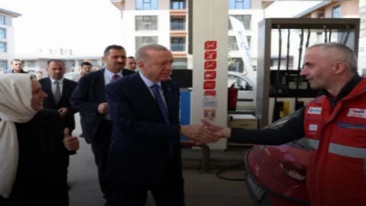 Cumhurbaşkanı Erdoğan, akaryakıt istasyonu çalışanlarını ziyaret etti