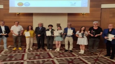 Dünyanın tek turizm karikatürleri yarışmasında ödüller verildi