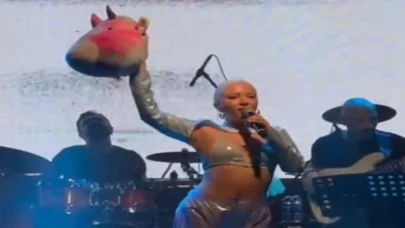 Ece Seçkin’den Balıkesir’de unutulmaz performans