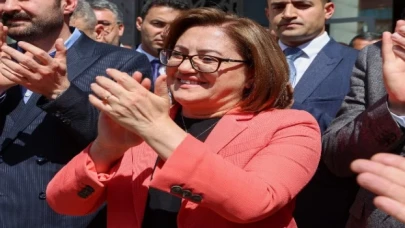 Fatma Şahin coşkuyla karşılandı