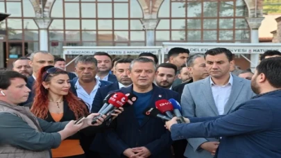 Genel Başkan Özel ve Başkan Zeyrek Manisalılarla bayramlaştı