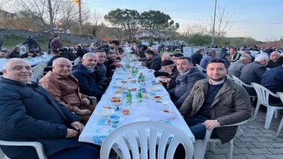 Hayırsever iş insanı Mehmet Başaran, Kadir Gecesi iftar geleneğini sürdürdü!