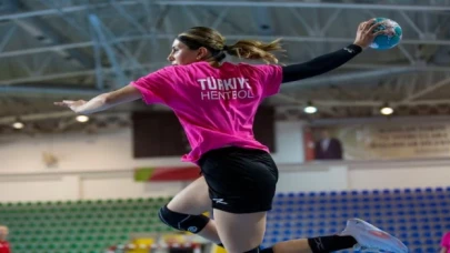 Hentbolde A Milli Kadınlar’dan Karadağ hazırlığı