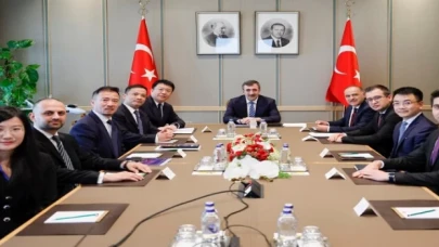 Huawei heyetinden Cumhurbaşkanı Yardımcısı’na ziyaret