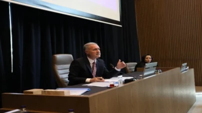 İnegöl Belediye Meclisi yeni üyelerle ilk toplantısını yaptı