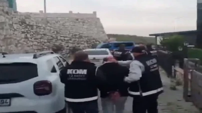 İzmir’deki ’Mahzen’de 8 gözaltı!