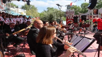 İzmit’te 23 Nisan coşkusu başladı