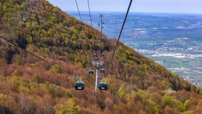 Kartepe Teleferiği 114 bin kişiyi zirveye taşıdı