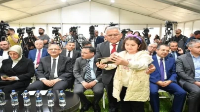 Kayseri’de Kitap Fuarı’na renkli açılış