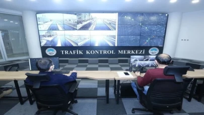 Kayseri’de trafik akışı canlı takip ediyor