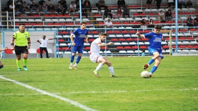 Kemer Belediye Spor evinde galip geldi