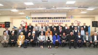Kocaeli İzmit’te Başkan Hürriyet muhtarlarla buluştu