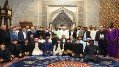 Memduh Büyükkılıç vatandaşla bayramlaştı