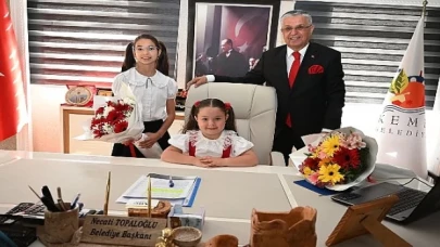 Minik öğrenciler belediye başkanı oldu