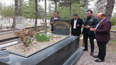 Nevşehir Belediye Başkanı Rasim Arı, Ramazan Bayramı öncesinde merhum belediye başkanlarının ve Abdullah Çatlı’nın kabrini ziyaret etti