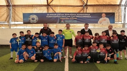 Nevşehir Belediyesi tarafından düzenlenen İlkokullar Arası 23 Nisan Halı Saha Futbol Turnuvası Çeyrek Final Müsabakaları tamamlandı