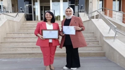 Pazaryeri’nde ilk kadın meclis üyesi mazbatasını aldı