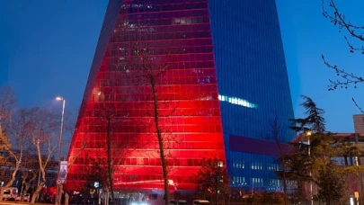 QNB Finansbank’tan Otizm Farkındalığı’na Kırmızı Işık Yaktı