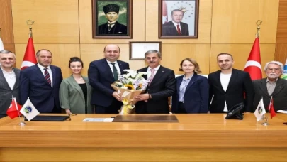 Sakarya’da Başkan Alemdar’a ziyaretler sürüyor