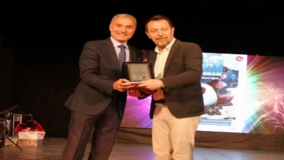 Uluslararası Aktivist Sanatçılar Birliği’nden “AHMET Diker’e onur ödülü