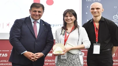 Uluslararası Değişik Doğal Taş Tasarım Yarışması’nın kazananları belli oldu Genç tasarımcılara ödüllerini Başkan Cemil Tugay verdi