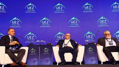 Ünlü Akademisyenler UEZ Sapanca 2024’te Felsefe ve Modern Bilimi Ele Aldı