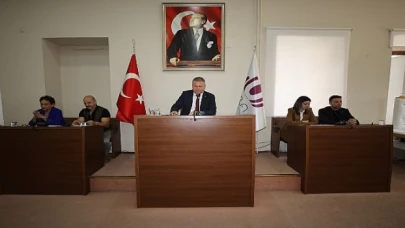 Urla Belediye meclisinden 2023 faaliyet raporuna şerhli onay