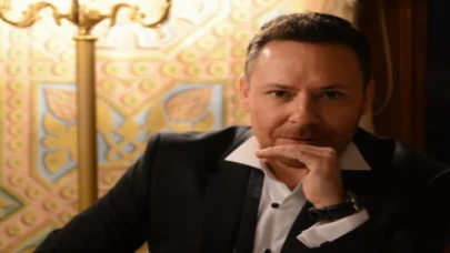 Yeni klibinde oğluyla oynadı 