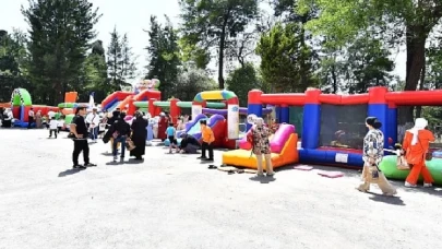 19 Mayıs coşkusu kenti sardı Gençlik Bayramı’nda çocuklar da doyasıya eğlendi