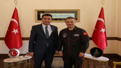 Alper Gezeravcı’dan Vali Aygöl’e ziyaret