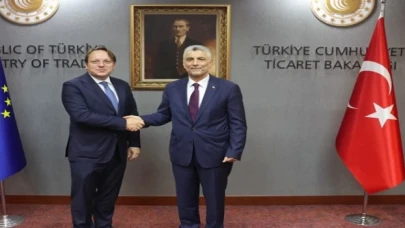 Bakan Bolat, AB Komisyonu Üyesi Varhelyi ile görüştü