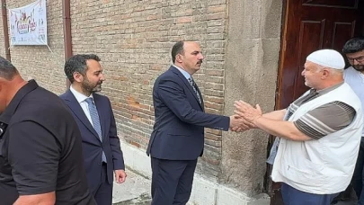 Başkan Altay Konyalıların Cuma Bereketine Ortak Oldu