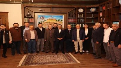 Başkan Arı’ya ziyaretler