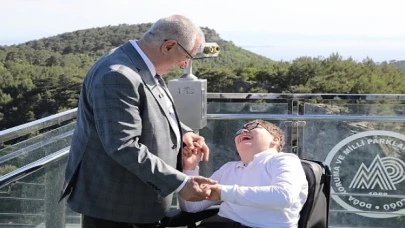 Başkan Ertaş, engelli öğrencinin dileğini gerçekleştirdi