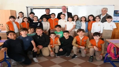 Başkan Fatih Karabatı sınıf başkanı Zehranur’un seçim vaadini yerine getirdi