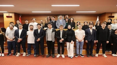 Başkan Mutlu, Bayrampaşa Gençlik Meclisi üyeleriyle buluştu